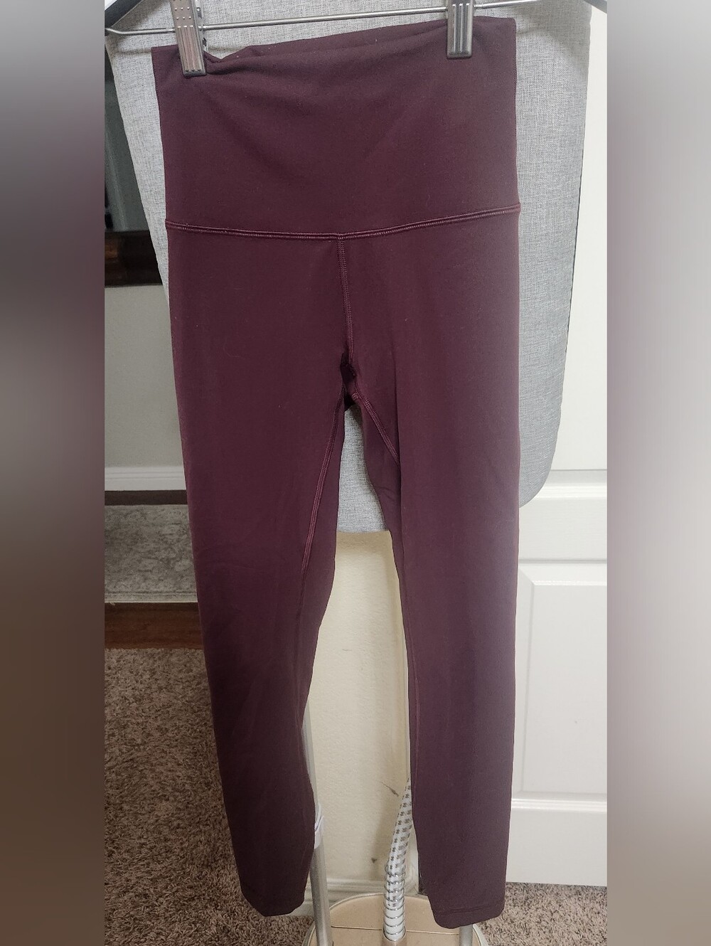 Lululemon Wunder Train High-Rise Crop 23" Maroon Size 2 Excellent Condition